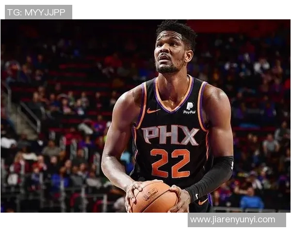 米奇:布克极具爆发力&几乎无弱点 经历球队版本迭代总能满足需求