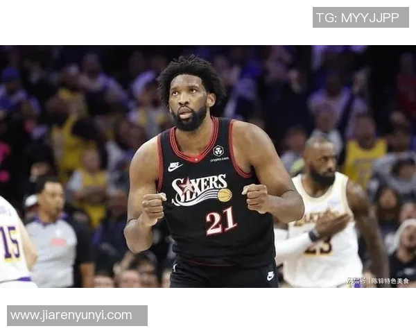 记者:恩比德赛季首次扣篮 若健康开启季后赛 76人在东部不可忽视