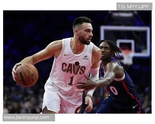 马克斯·斯特鲁斯[美国职业篮球运动员]